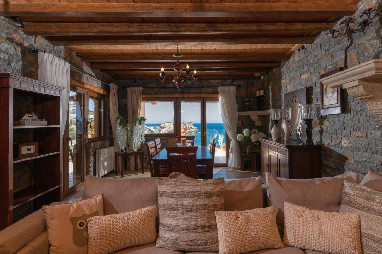 Felini Palace Agia Pelagia  Luaran gambar