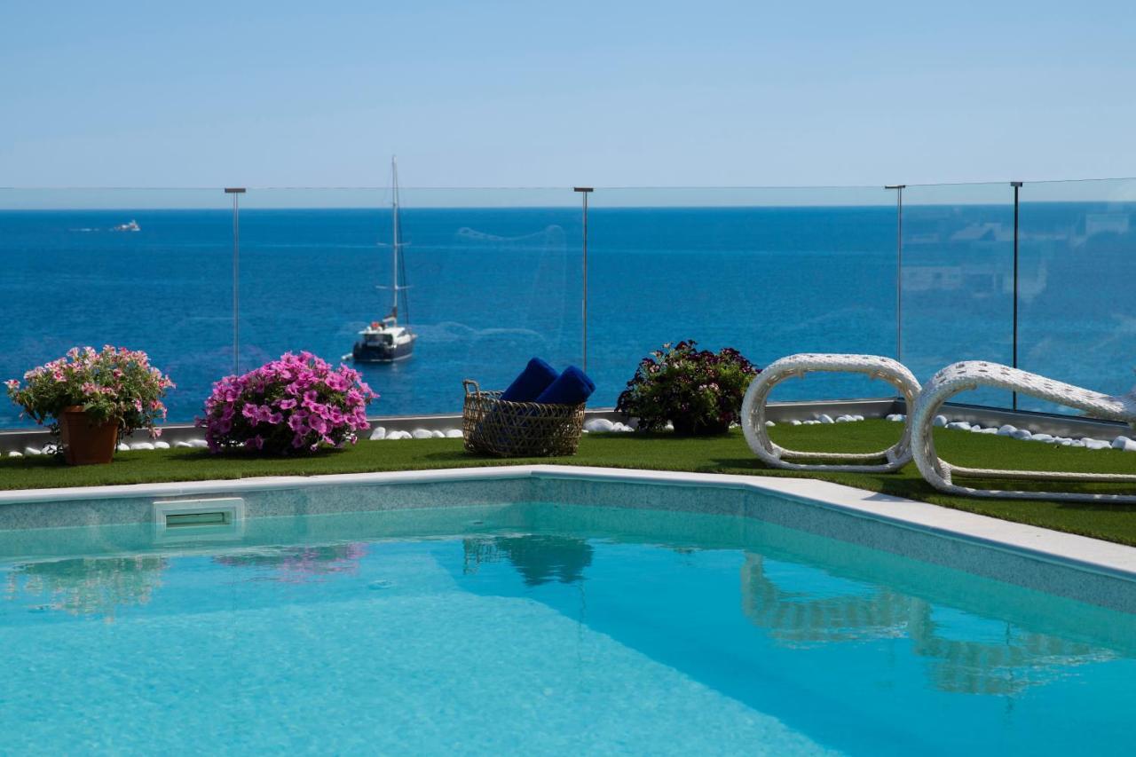 Felini Palace Agia Pelagia  Luaran gambar