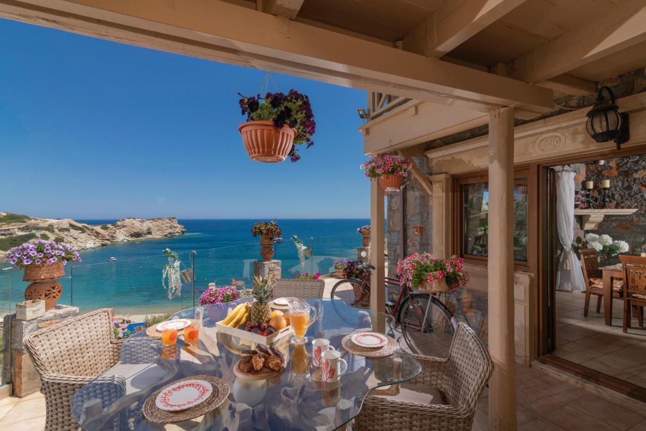 Felini Palace Agia Pelagia  Luaran gambar