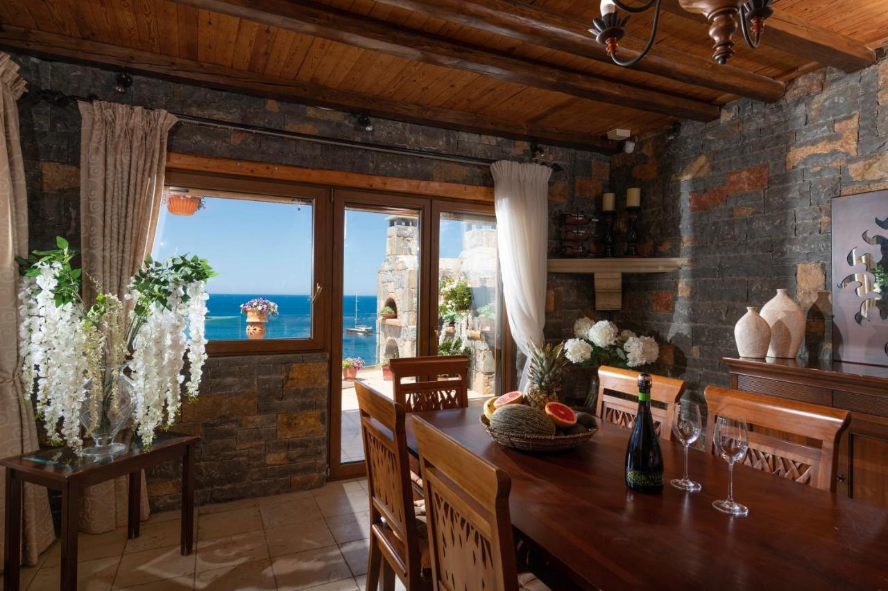 Felini Palace Agia Pelagia  Luaran gambar